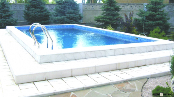 Какой бассейн избрать: композитный либо бетонный