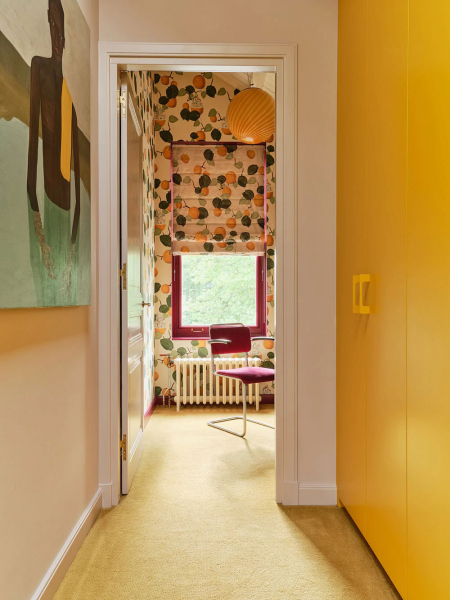 Праздник цвета и дизайнерская мебель: дом актрисы в Амстердаме