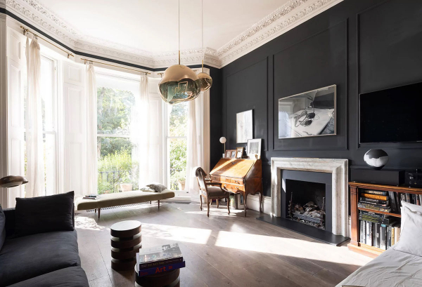 Эффектные контрасты и винтажные детали: красивый дом в Лондоне