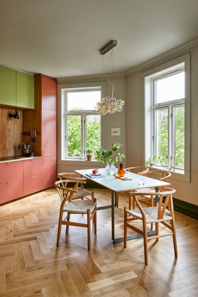 Красочный интерьер квартиры в старом центре Осло