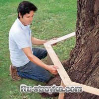 Как построить скамейку под деревом.