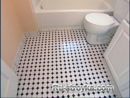 Укладываем мозаичную плитку в ванной комнате