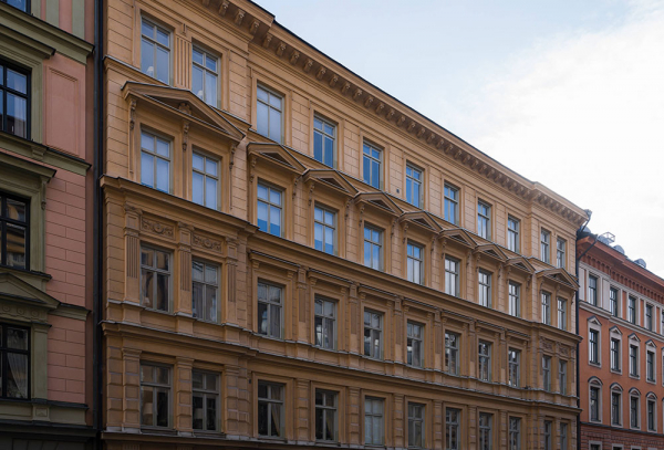 Яркая скандинавская квартира с открытой гостиной (60 кв. м)
