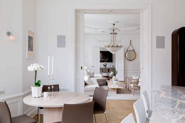 Большая, белая и элегантная: квартира в Стокгольме