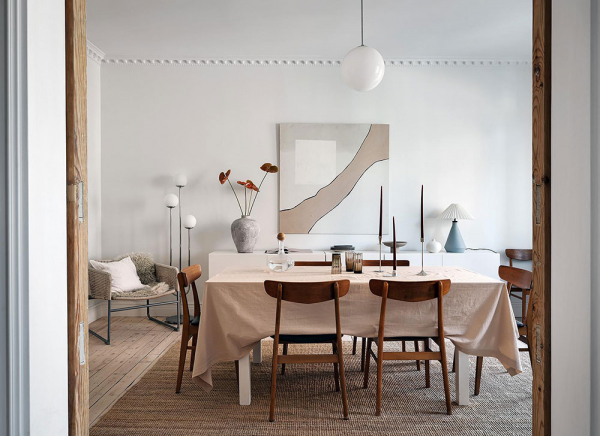 Бежевые и коричневые акценты в дизайн скандинавской квартиры