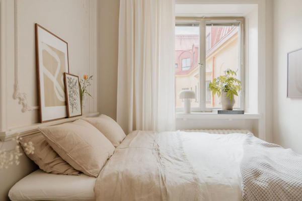 Нежный монохромный интерьер небольшой квартиры в Стокгольме (38 кв. м)