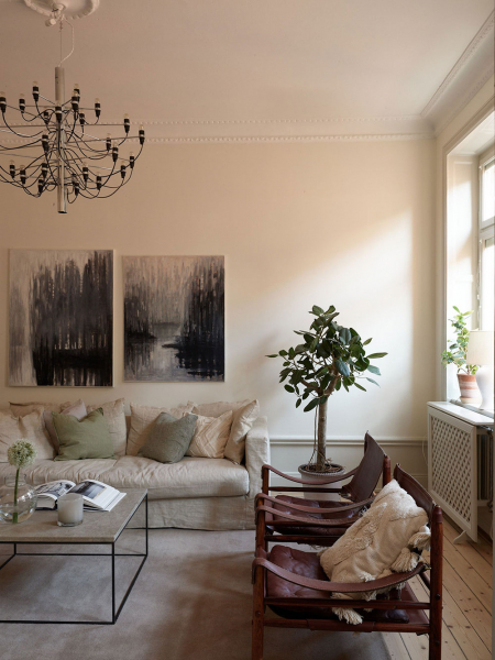 Нотки кантри и цветочные обои в дизайне уютной шведской квартиры (83 кв. м)