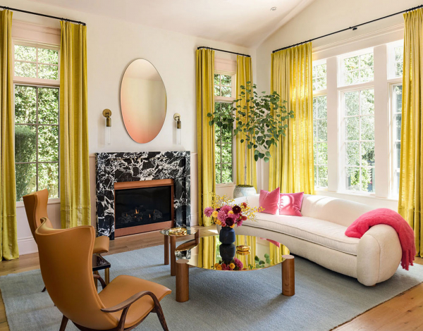 Буйство красок в интерьерах дома известного агента по недвижимости в Калифорнии