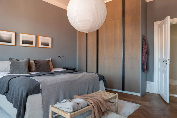 Тёплый и элегантный интерьер просторной квартиры в Стокгольме