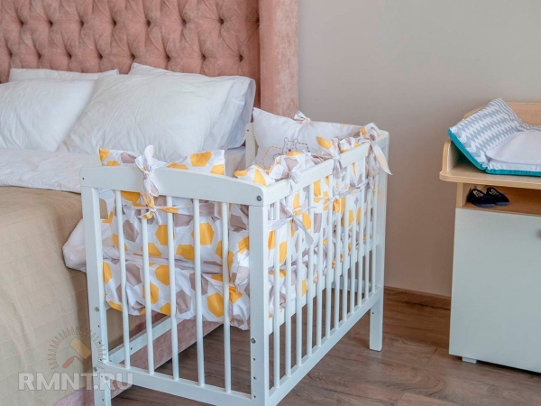 





Приставная кроватка для новорожденных: плюсы и минусы



