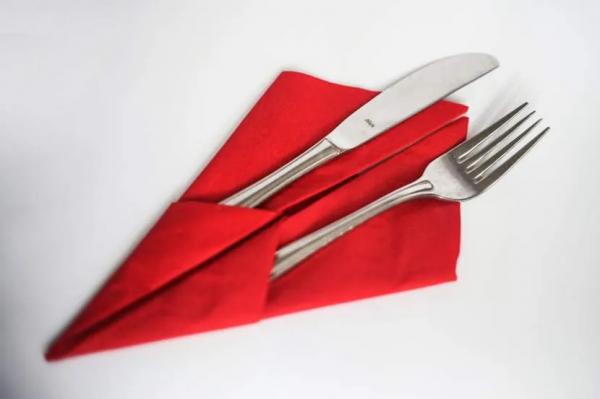 Как сложить бумажные салфетки для сервировки стола: 12 способов сворачивания