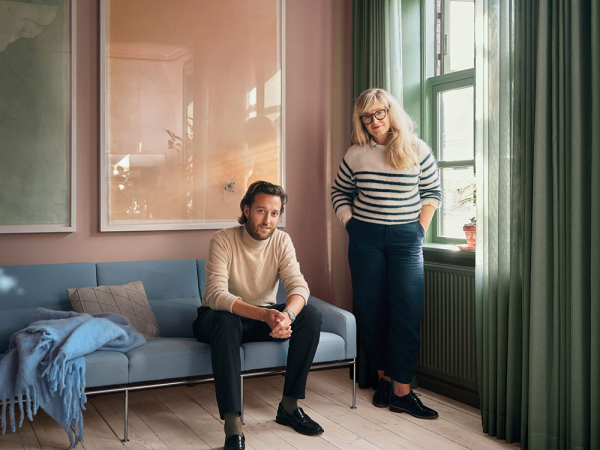 Праздник цвета в датской квартире творческой пары
