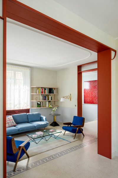 Цветные акценты в дизайне прекрасного 100-летнего дома в Пескаре