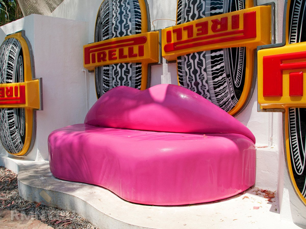 





Мебель и предметы интерьера, вдохновлённые Сальвадором Дали



