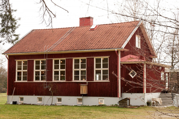 Необычная дача в бывшей сельской школе в Швеции