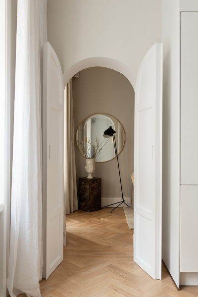 Арки и модный дизайн: элегантная квартира в Стокгольме (71 кв. м)