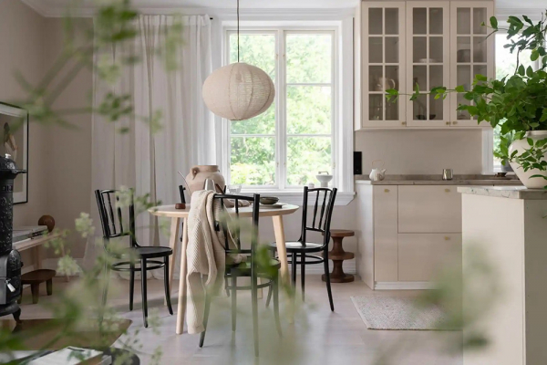 Мягкий и элегантный современный интерьер загородной дачи в Швеции