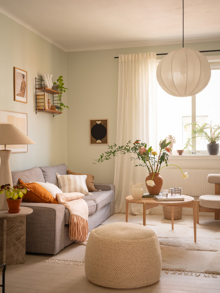 Мягкий интерьер маленькой шведской квартиры с приятным декором (40 кв. м)